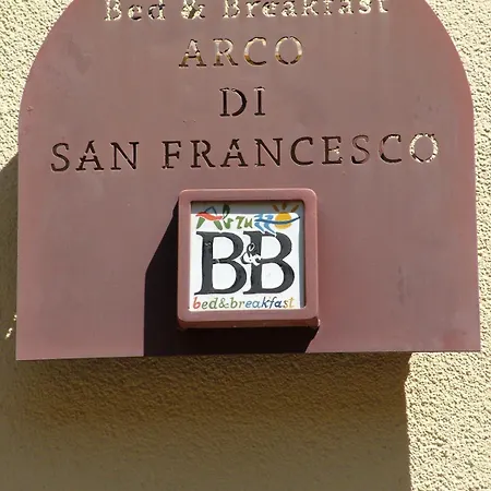 Arco Di San Francesco Bed & Breakfast