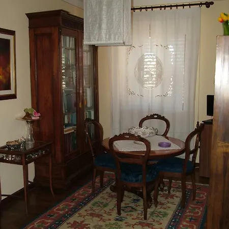 Nocleg ze śniadaniem Arco Di San Francesco 3*