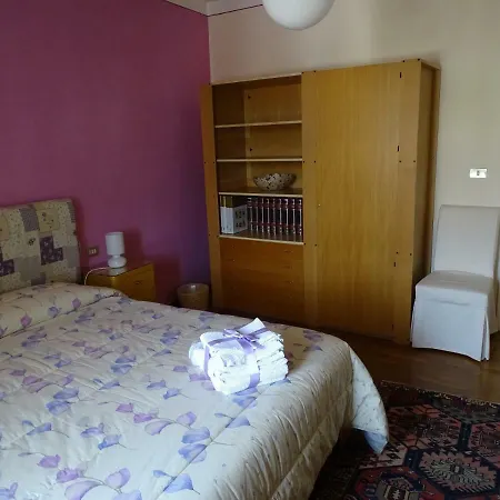 Nocleg ze śniadaniem Arco Di San Francesco 3*